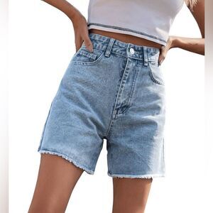 Missguided riot high rise mom Jean shorts